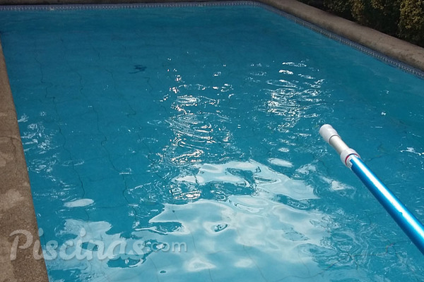 Cómo realizar correctamente la recuperación de agua en tu piscina