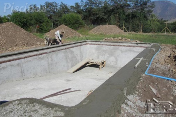 ¿Cuánto cuesta construir una piscina para casa en el Perú?
